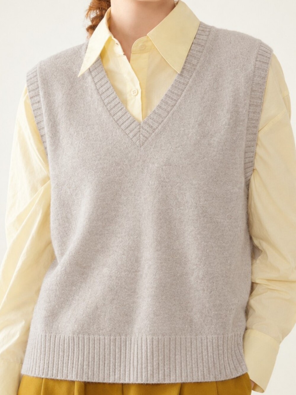 Brodie Cashmere Sweater Vest V neck Large Warm Heathered Oatmeal Mongolian